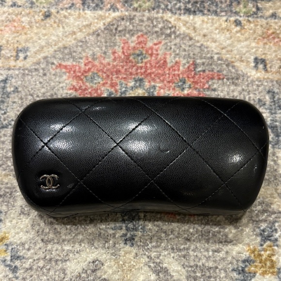 CHANEL Accessories - CHANEL Black Quilted Leather Sunglasses Case with CC Logo